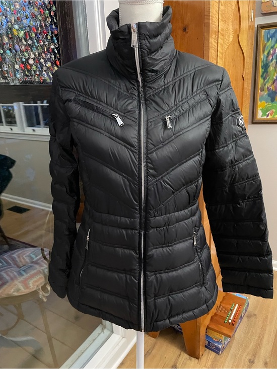 Michael Kors Jackets & Blazers - Women's Michael Korrs Black Quilted Puffer Jacket with High Collar. Down S